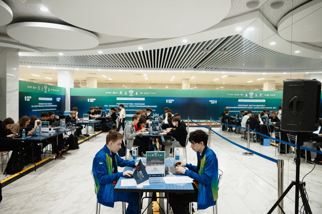 Студенты Вышки показали высокие результаты в престижных соревнованиях в формате CTF Иллюстрация к новости: Студенты Вышки показали высокие результаты в престижных соревнованиях в формате CTF